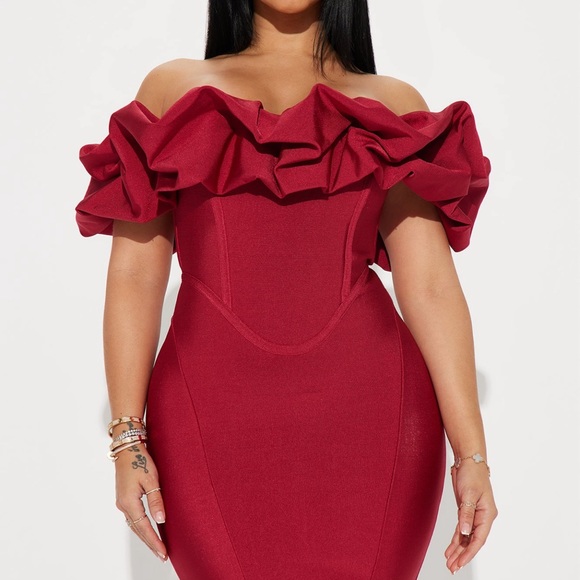 Red Dress - Picture 1 of 4